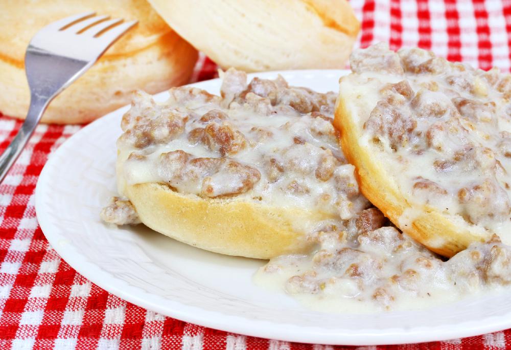 While making sausage gravy, I found my Dutch oven top fits the