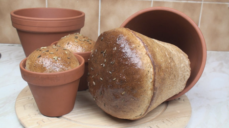 The Dish on Pots-Choosing a Pot for a Pot Bread - KitchenLane